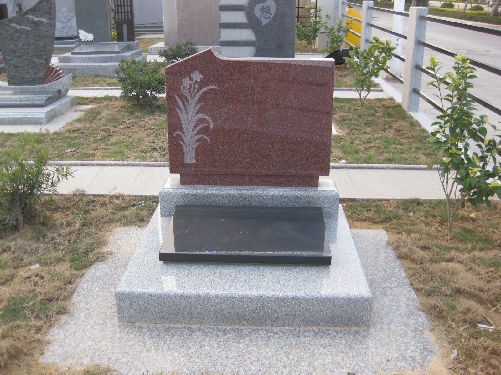 Monument_for_ashes_3